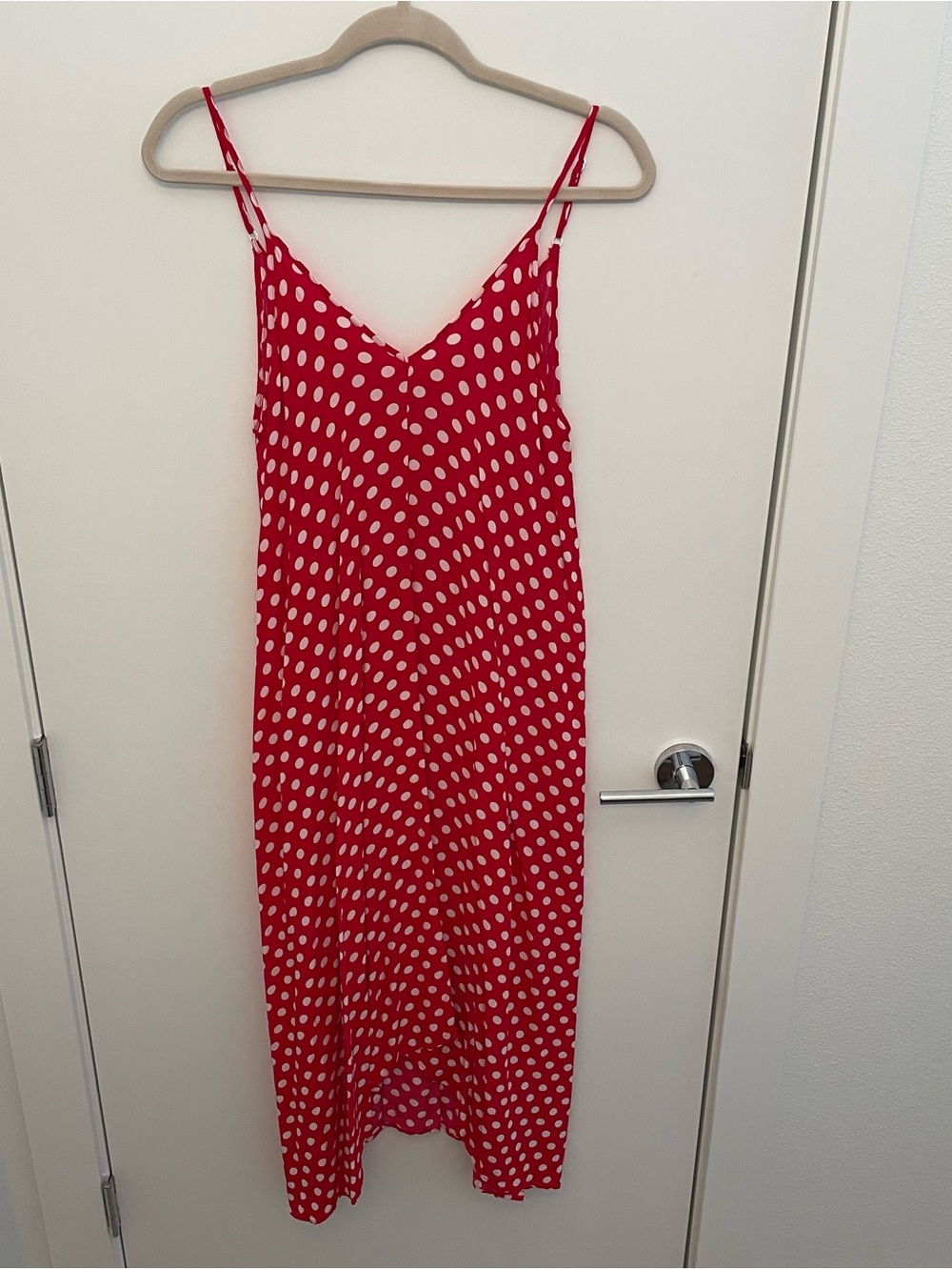 Women V-Neck Spaghetti Strap Boho Long Maxi Dress Red w/ White Polka Dots, Small